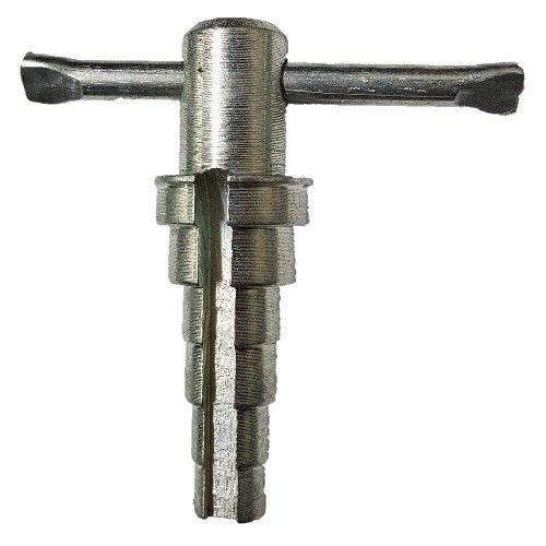 Ключ для монтажа американок ручной 1/2"-1 1/4"